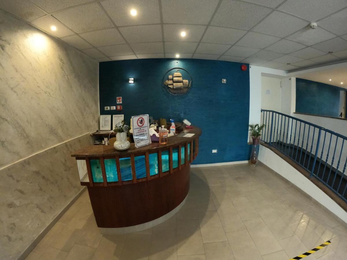 Albergo La Caravella Staranzano Luaran gambar