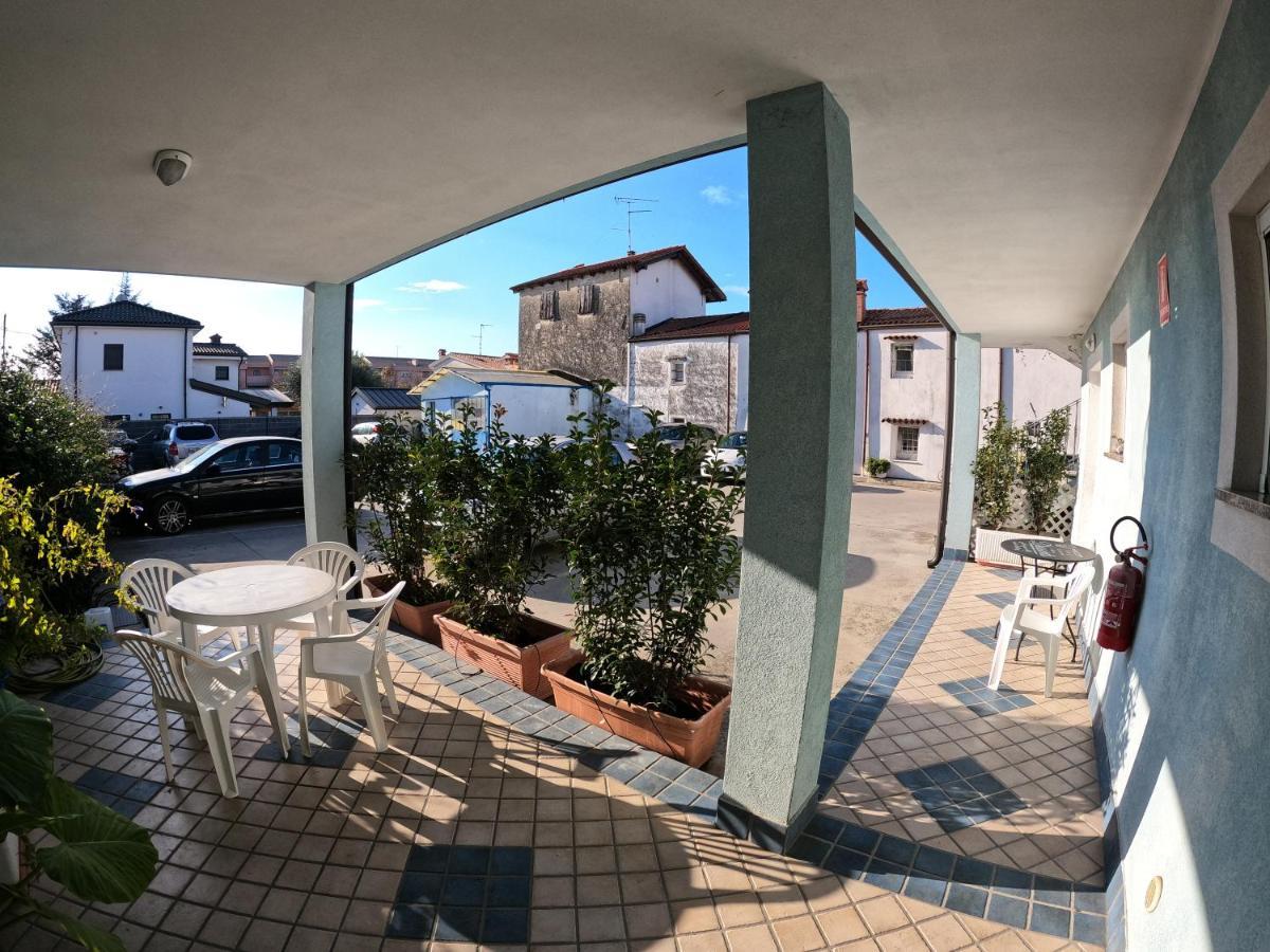 Albergo La Caravella Staranzano Luaran gambar